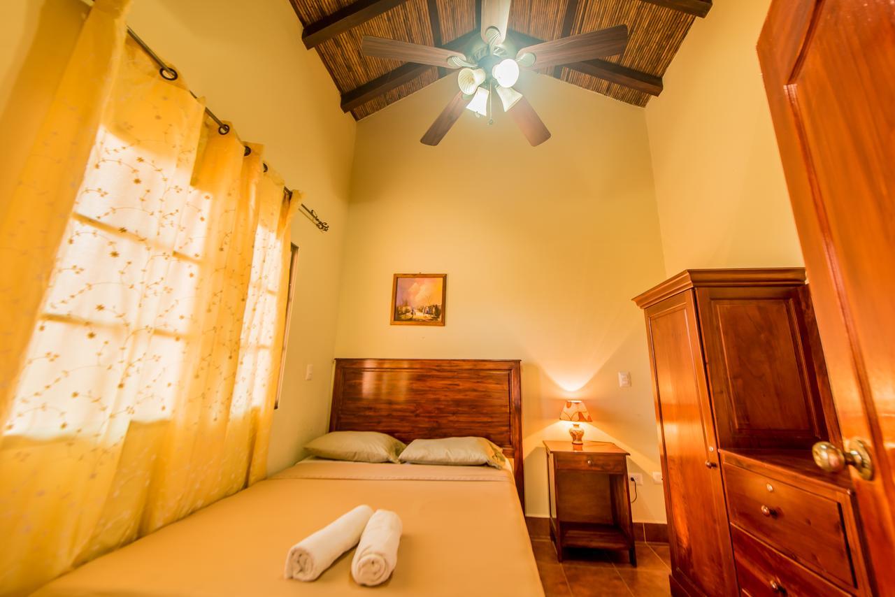 Fullmoon Hotel Granada Phòng bức ảnh